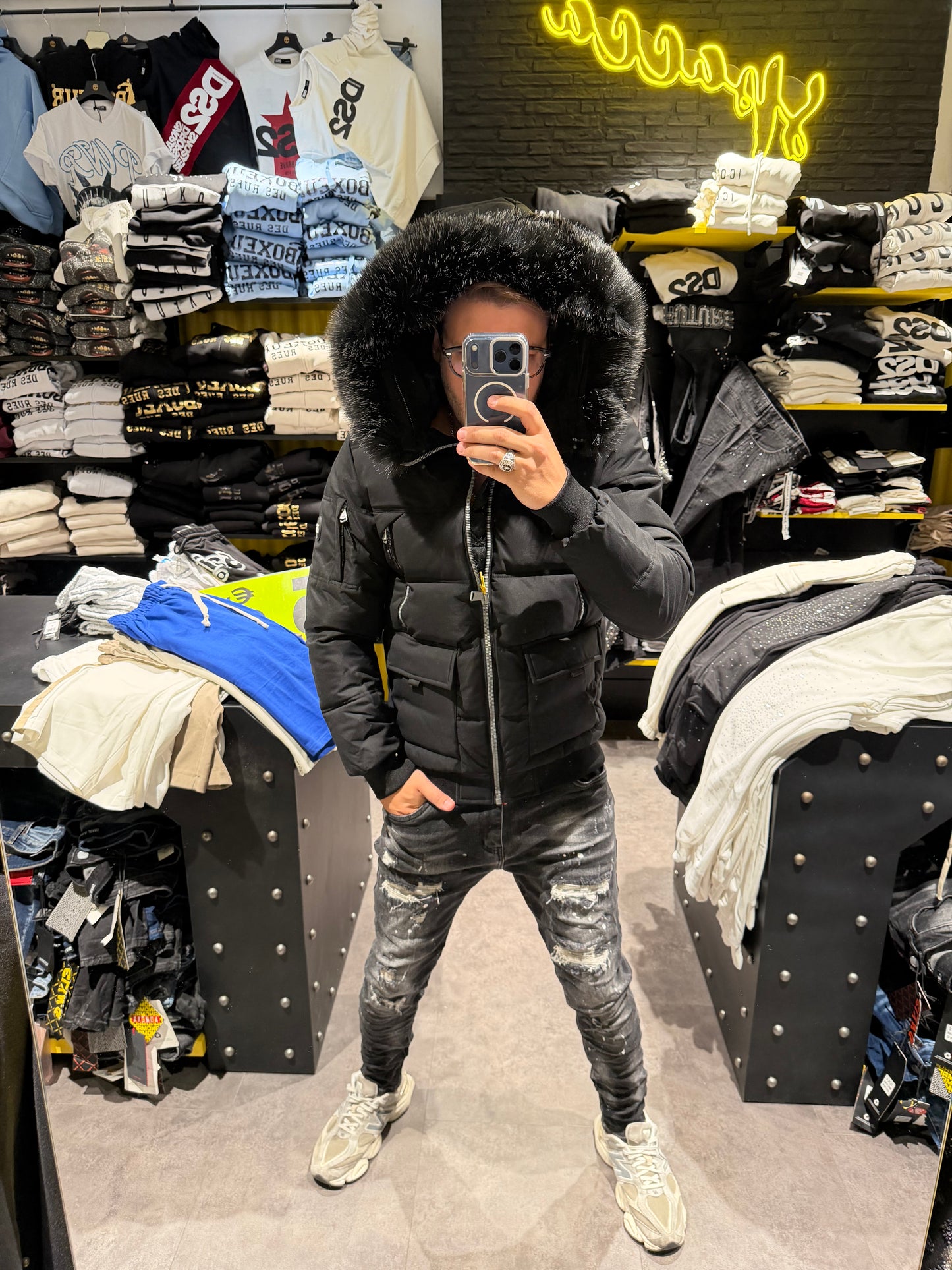 Jacket skyline black