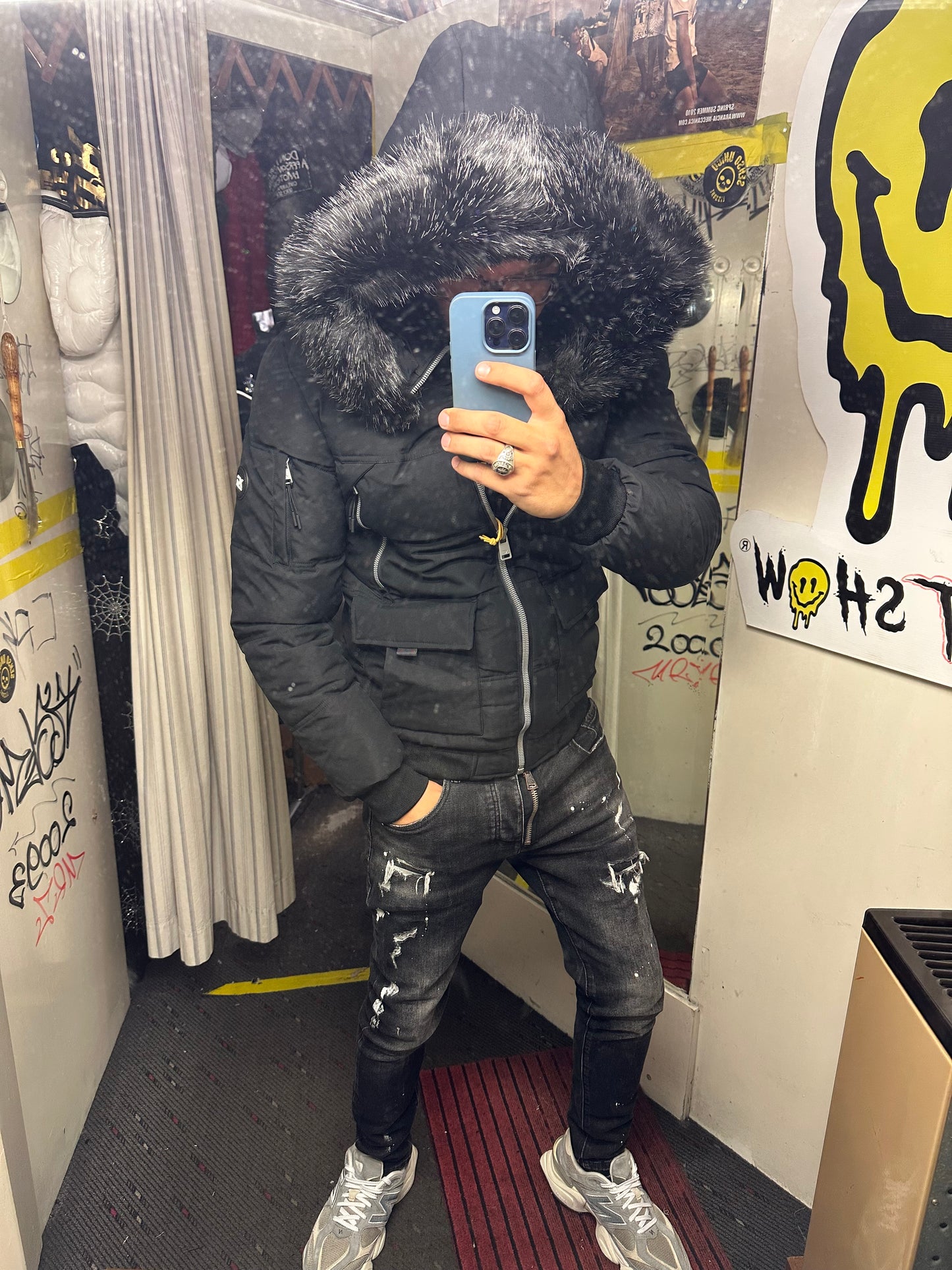 JACKET skyline