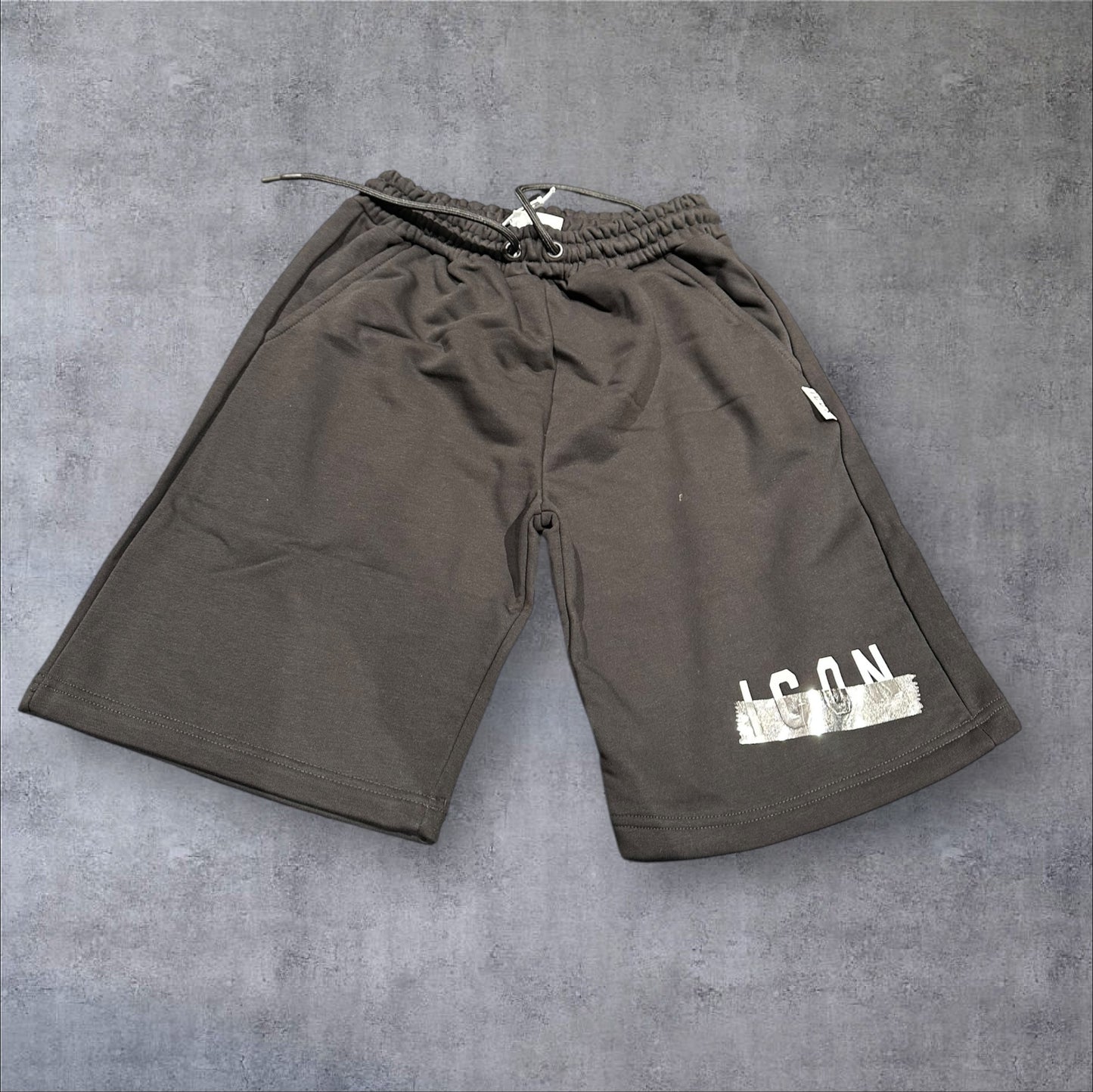 Short icon logo argento