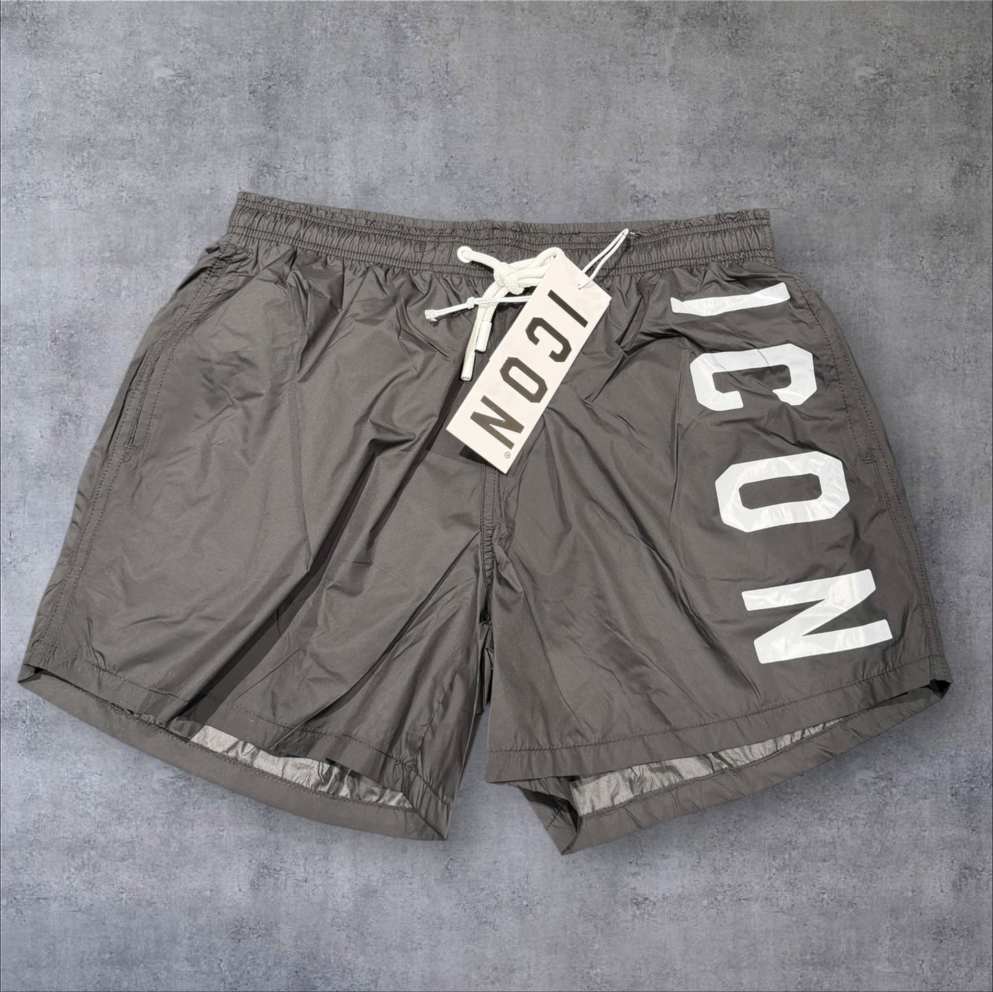 Costume Basic icon